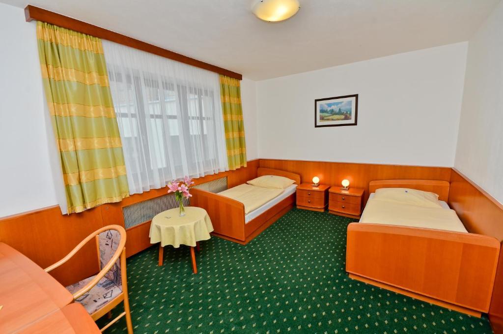 Hotel Kotyza Humpolec Oda fotoğraf